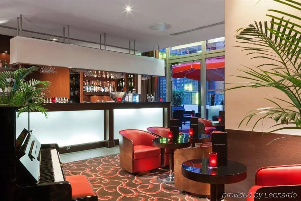 Crowne Plaza Lyon - Cité Internationale by IHG - Photo 1