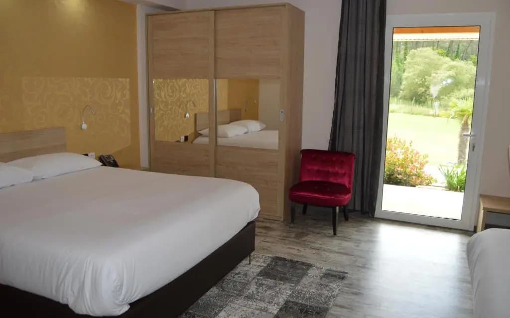 L'Hôtel du Lac - Photo 5