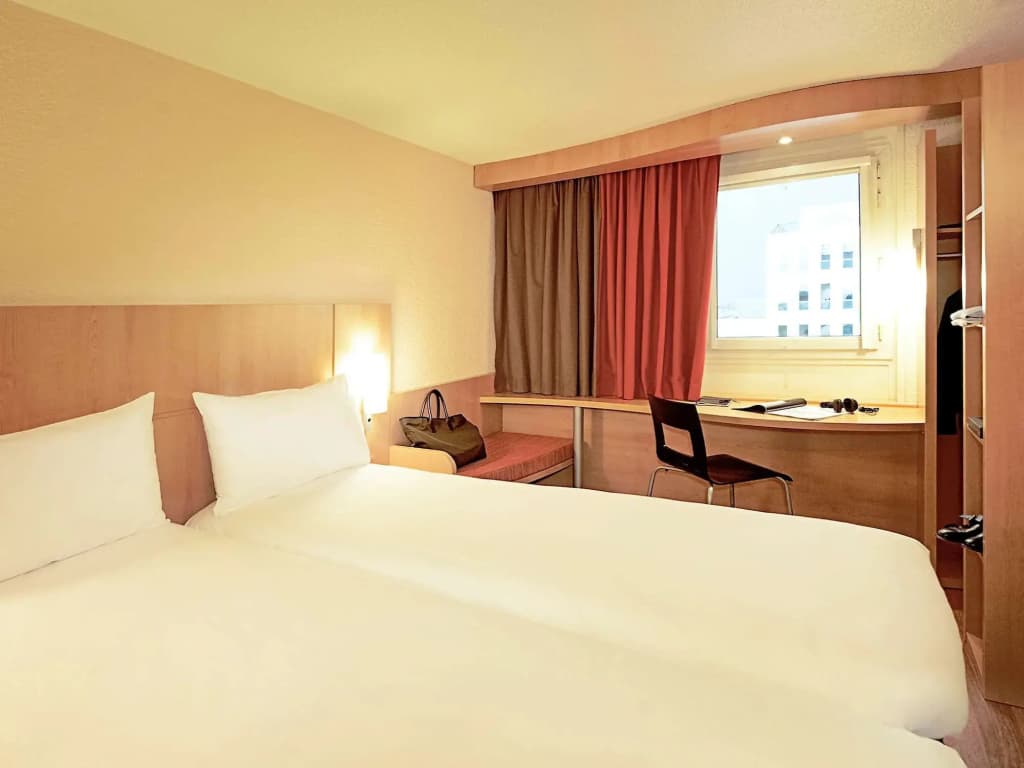 ibis Rambouillet - Photo 2