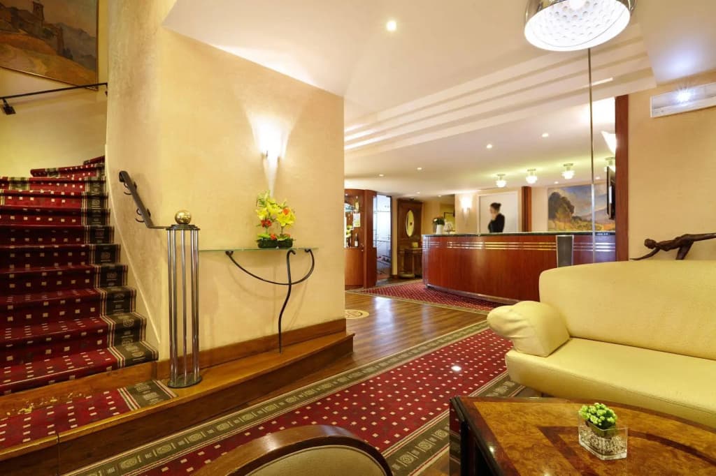 Hôtel Saint Christophe Aix en Provence Centre Ville - Photo 2