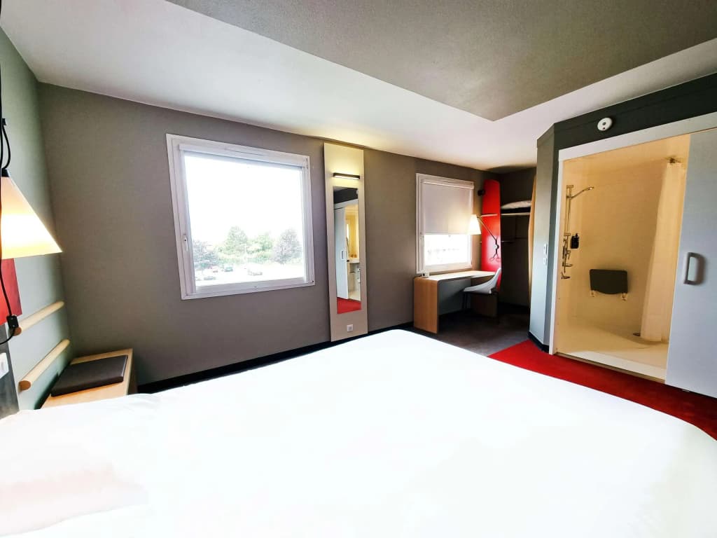 ibis budget Caen Porte de Bretagne - Photo 5