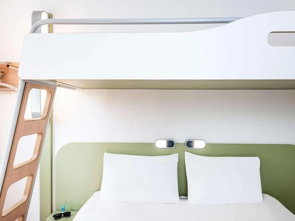 ibis budget Montbéliard - Photo 2
