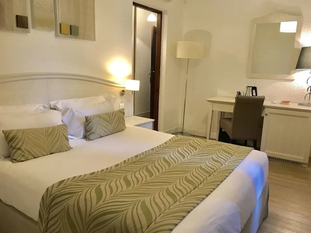 Hôtel 4* Les 3 Barbus - Miniature 7
