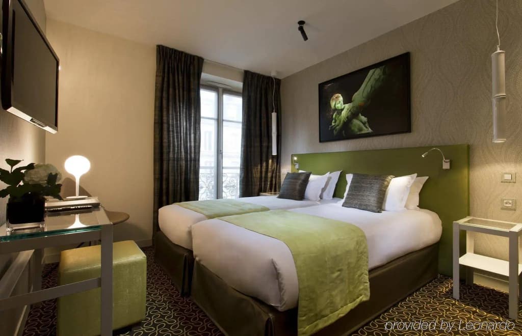 Hotel Atmospheres - Photo 4
