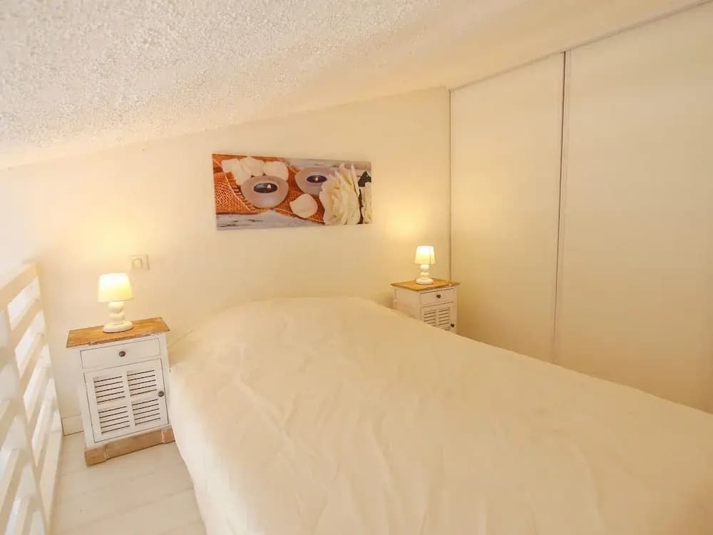 Comfortable Holiday Home Near the Beach - Photo 3