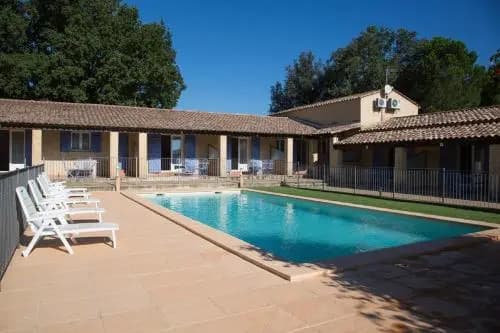 Motel Le Clos De La Cerisaie - Photo 1