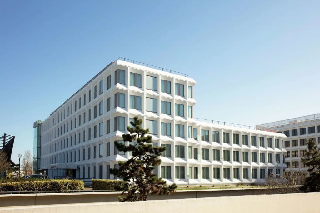 Hilton Garden Inn Paris Orly Airport - Photo 1