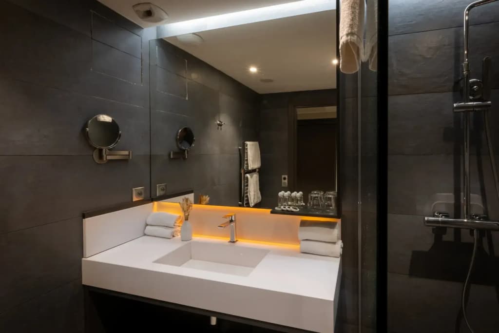 Nemea Appart Hotel Cannes Palais - Miniature 8