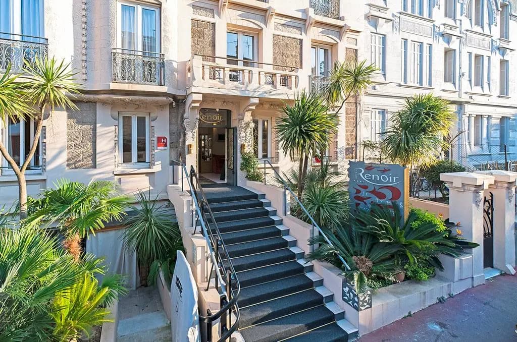 Hotel Renoir - Photo 1