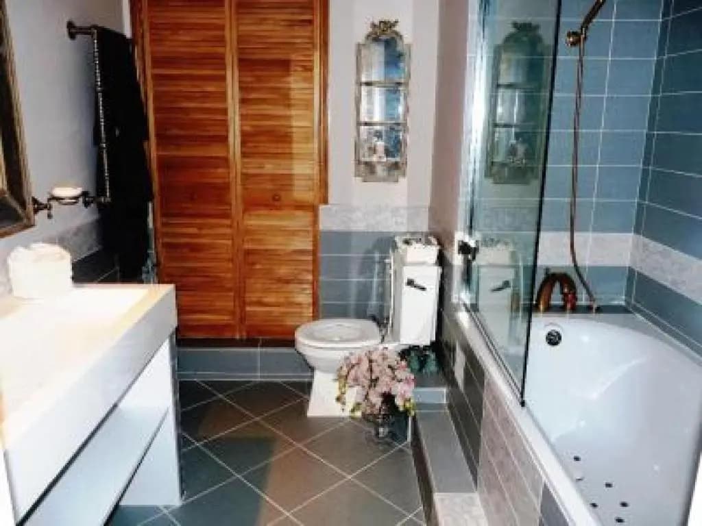 Charming 2 Bedroom apt in Central Cannes Walking Distance to Beaches Croisette and the Palais - 678 - Miniature 6