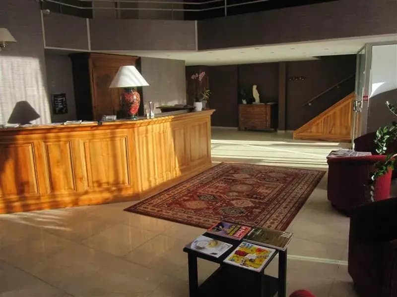 Best Western Hôtel Terminus - Miniature 8