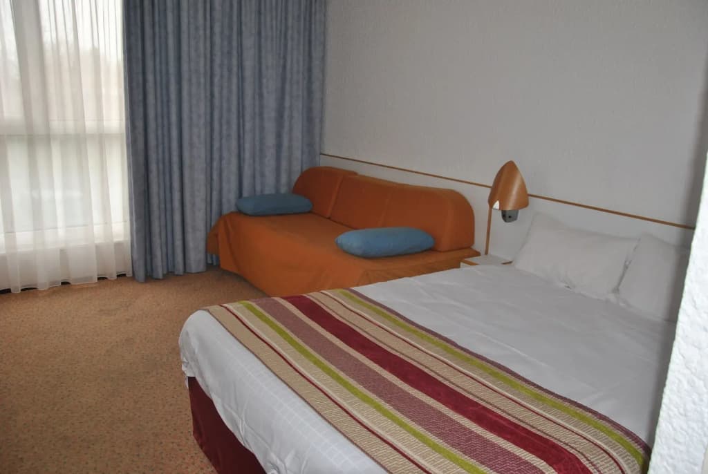 ibis Styles Lille Neuville en Ferrain - Miniature 6
