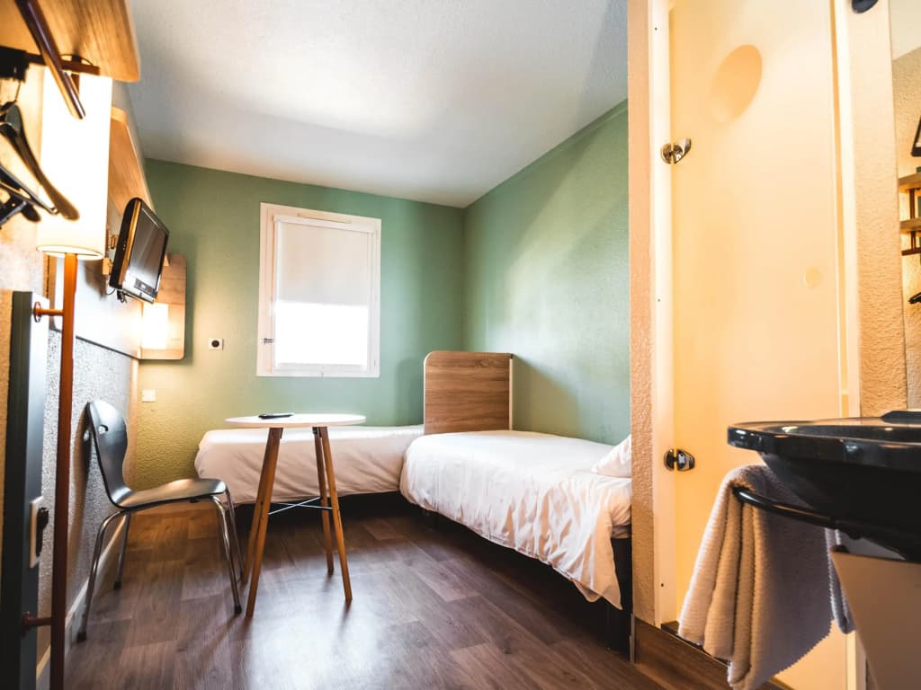 Ibis Budget Saint Brieuc Yffiniac - Photo 4