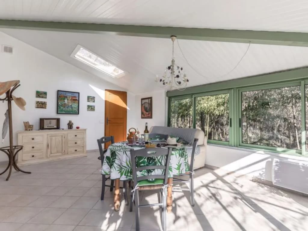 Villa in L'isle-sur-la-sorgue With Pool - Miniature 6