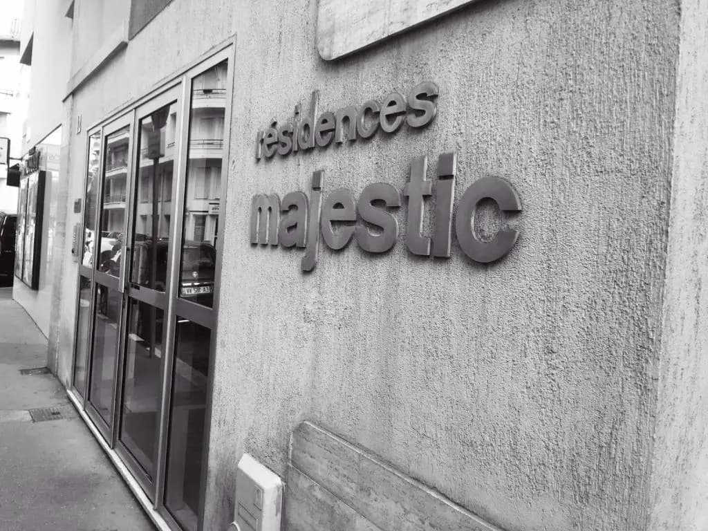 Majestic Apartment - Photo 1