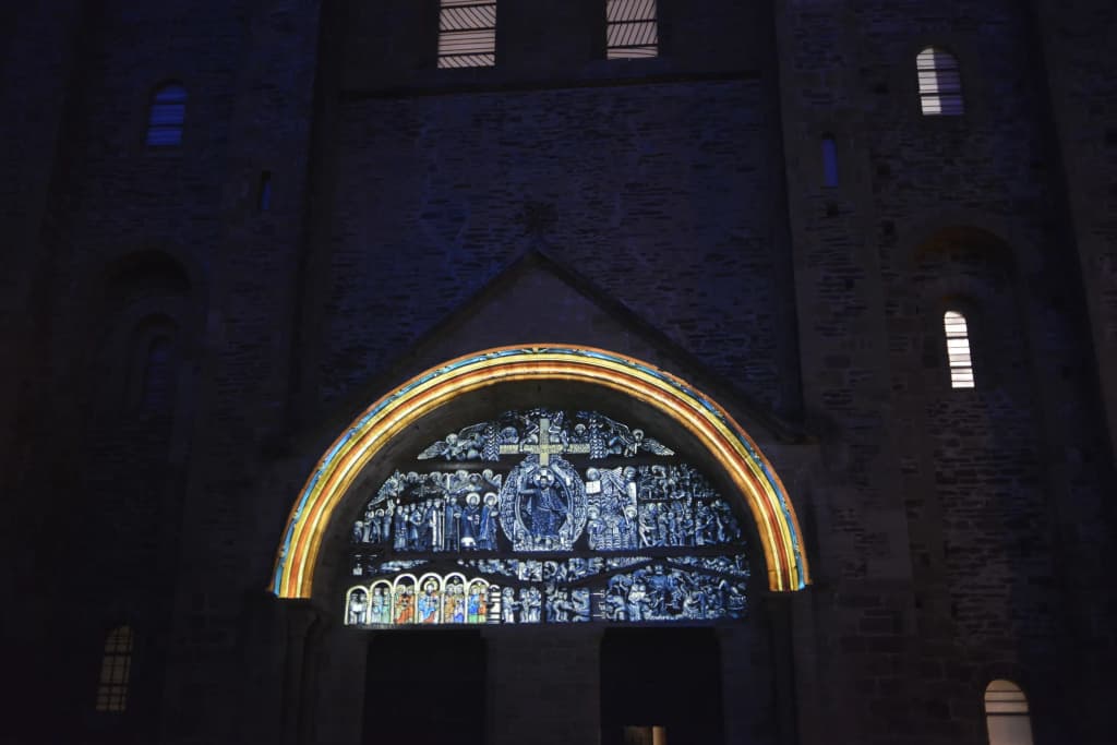 Le Curieux - Photo 1