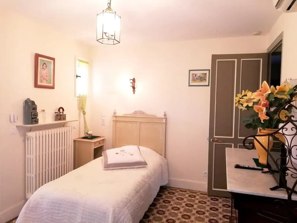 House With 2 Bedrooms In Le Thor With Furnished Garden And Wifi - Photo 2