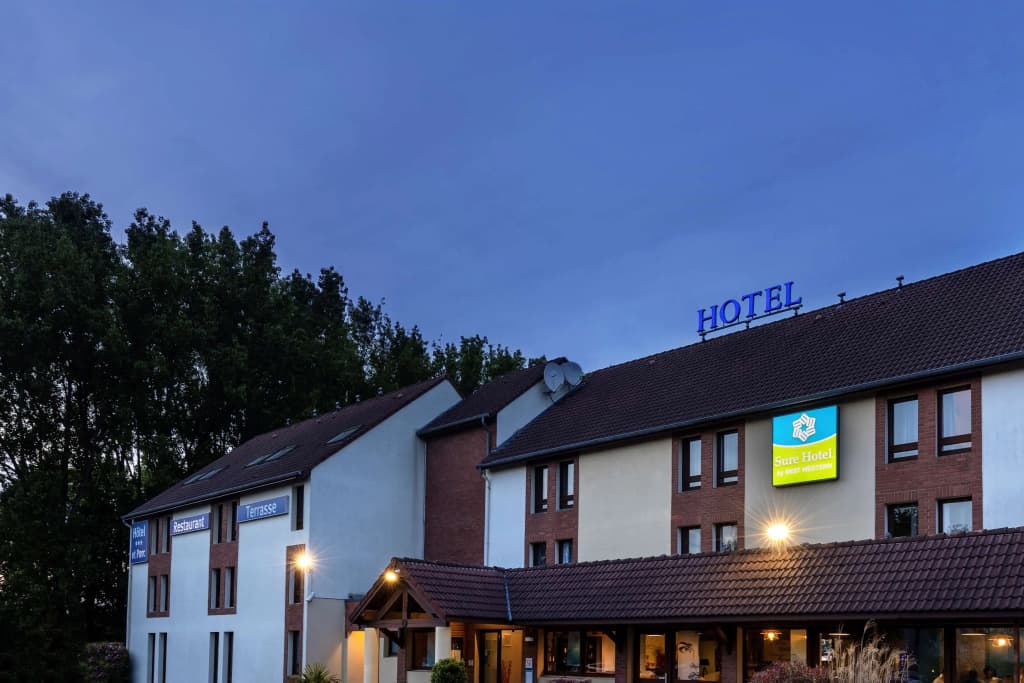 Sure Hotel by Best Western Lille Tourcoing Ex Hotel Garden - Photo 1