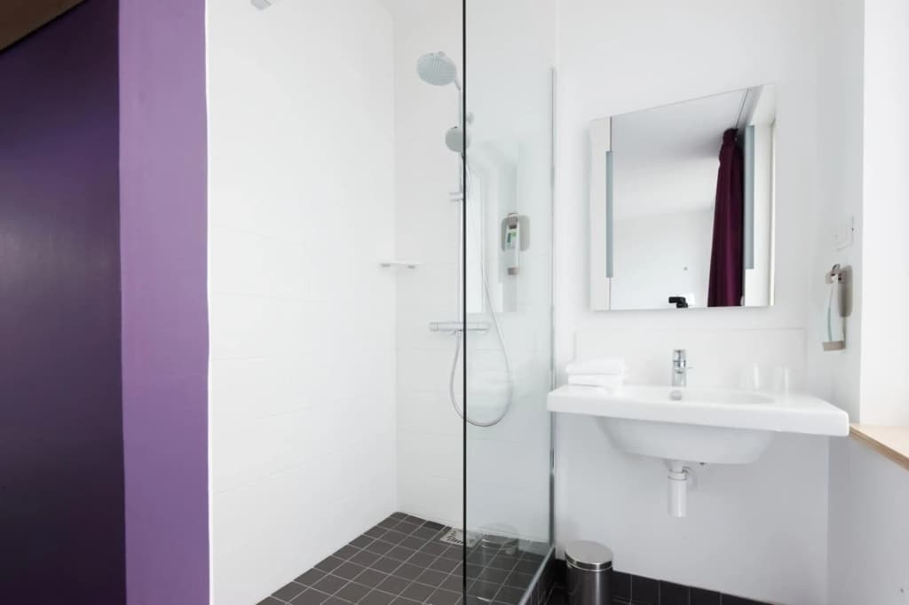 ibis Styles Calais Centre - Miniature 8