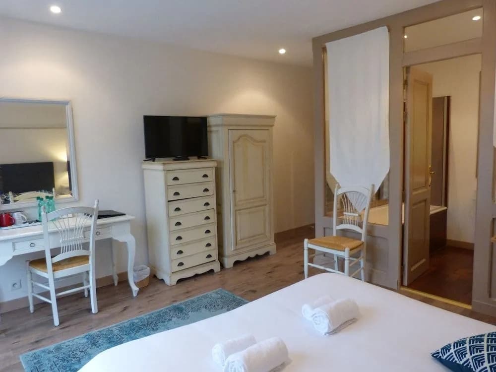 Hôtel de la Vallée Heureuse - Photo 4