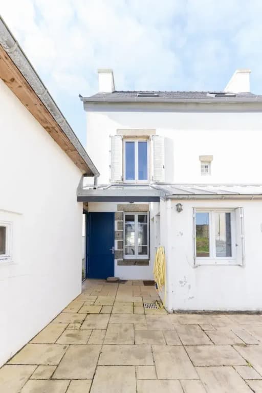 House in Ploudalmezeau by Rock Beach - Photo 1