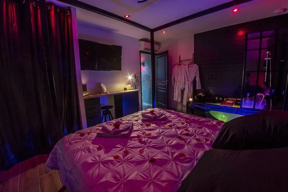 Appart Hotel GLAM88 Suites SPA et SAUNA - Photo 4