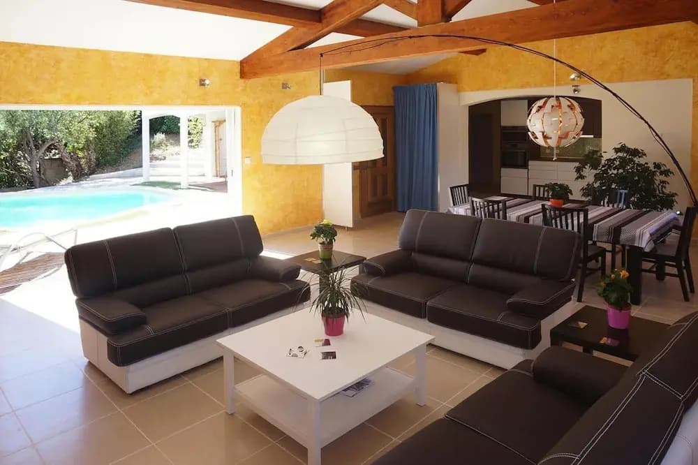 Pretty and Modern Villa With Private Pool, Cavalaire-sur-mer - Miniature 7