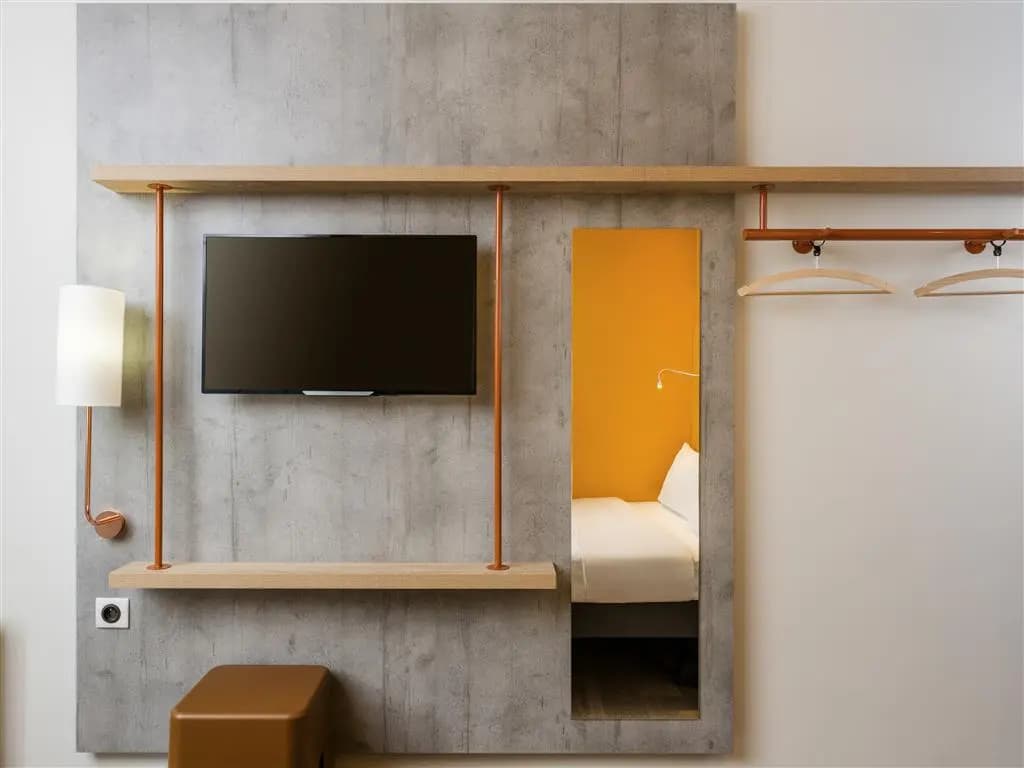 ibis budget Beauvais Aeroport - Photo 4