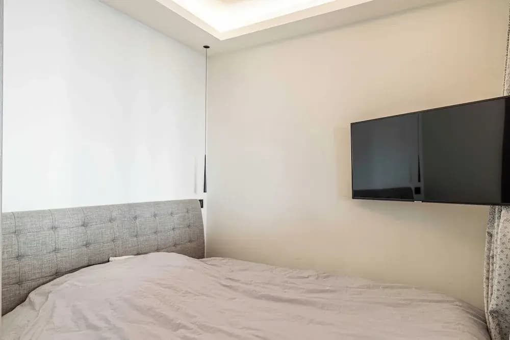 2 Room Apartment in Heart of Cannes+20m2 Terrace - Photo 1