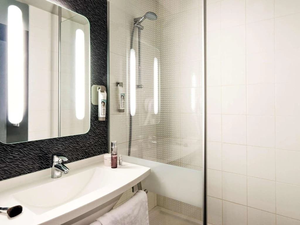 Ibis Grenoble Centre Bastille - Miniature 7