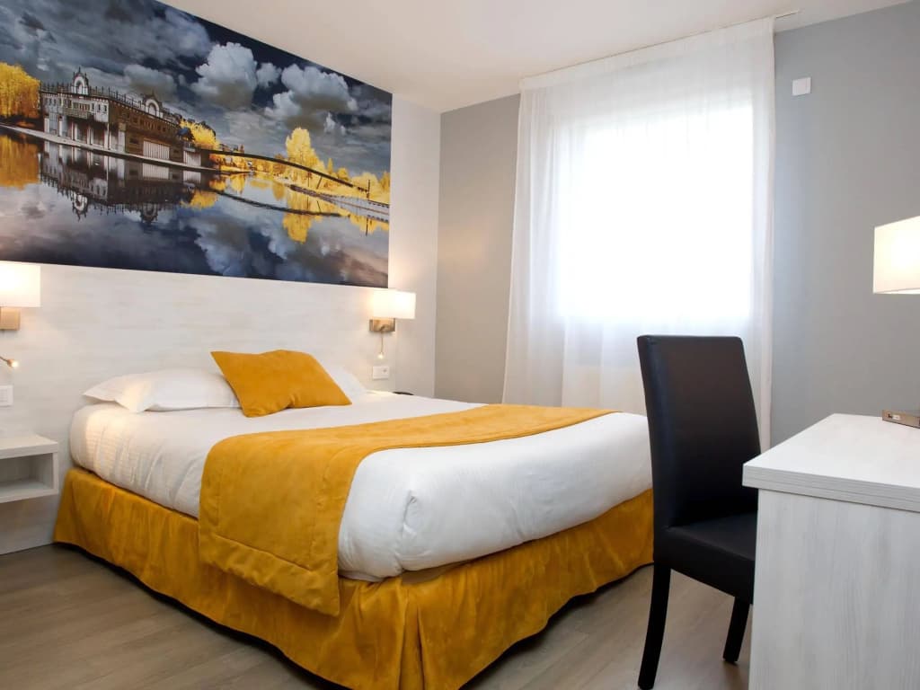 Logis Hôtel - La Chambre d'Amiens - Photo 2
