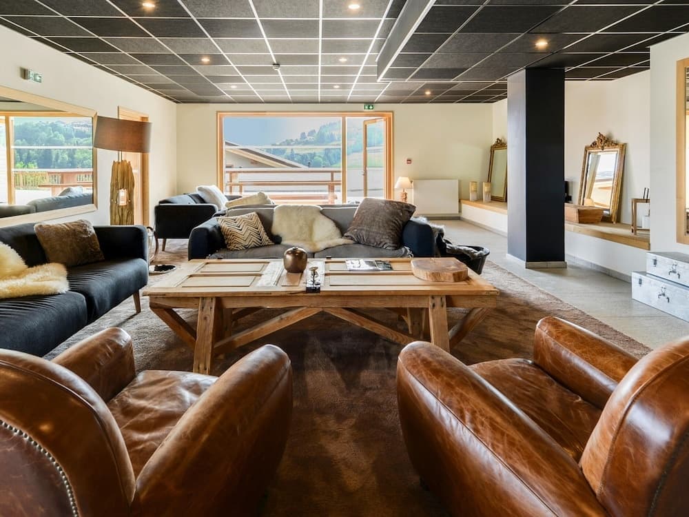 Chalet in Combloux With Mont Blanc Views - Photo 4