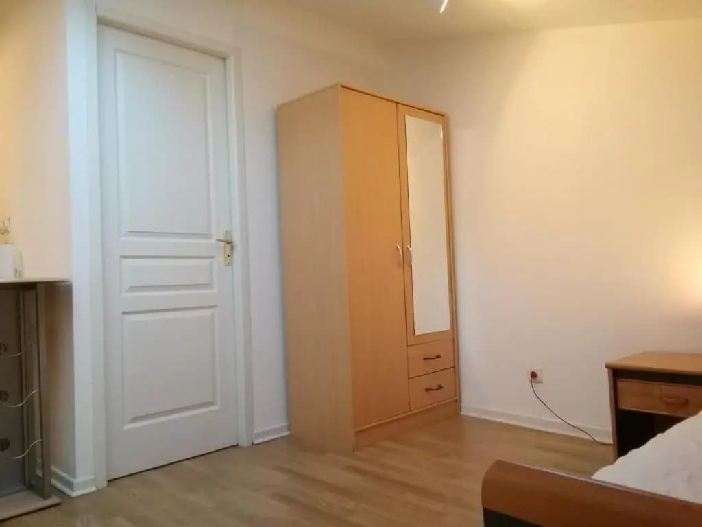 Studio mansardé à Oyonnax - Photo 1