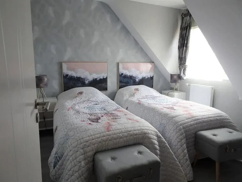 Chalet Near Cap Frehel With Coastal Views - Miniature 4
