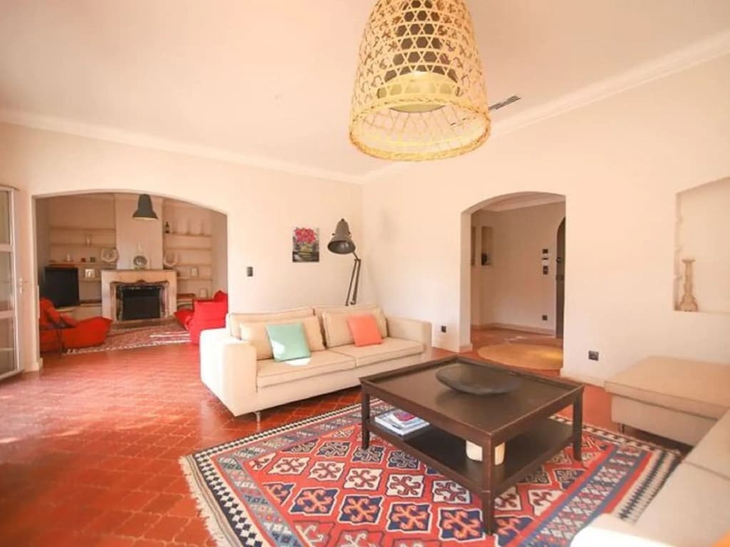 Cheerful Holiday Home in Grimaud With Private Pool - Miniature 4