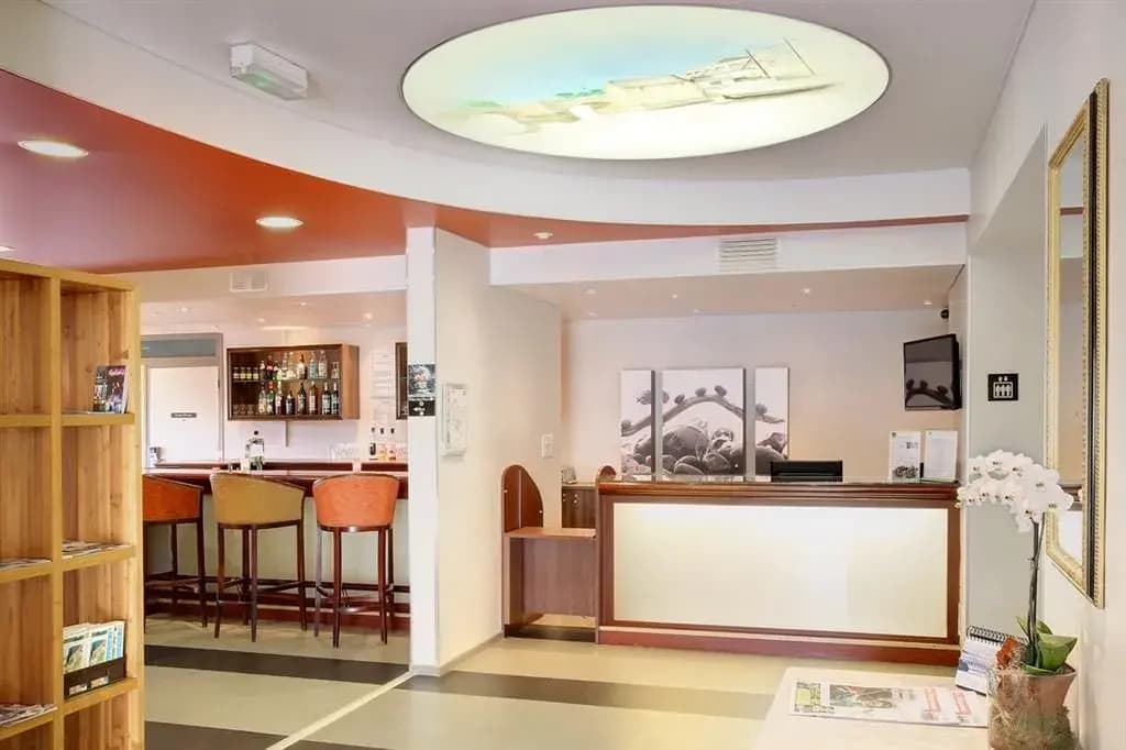 Best Western Auray Le Loch - Miniature 2