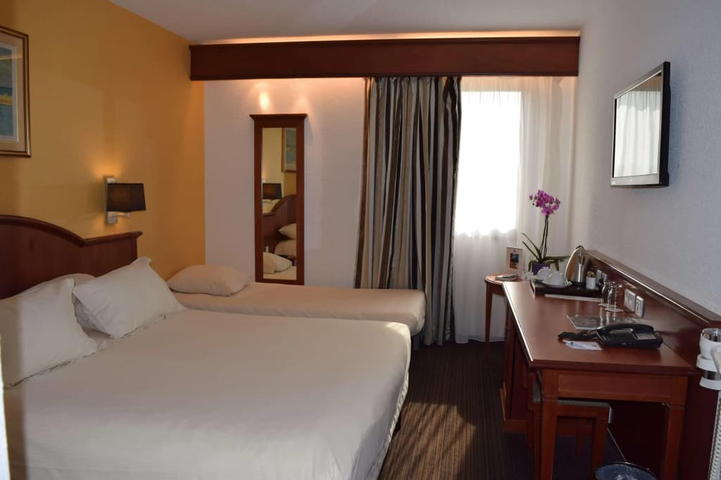 Best Western Marseille Aeroport - Miniature 7