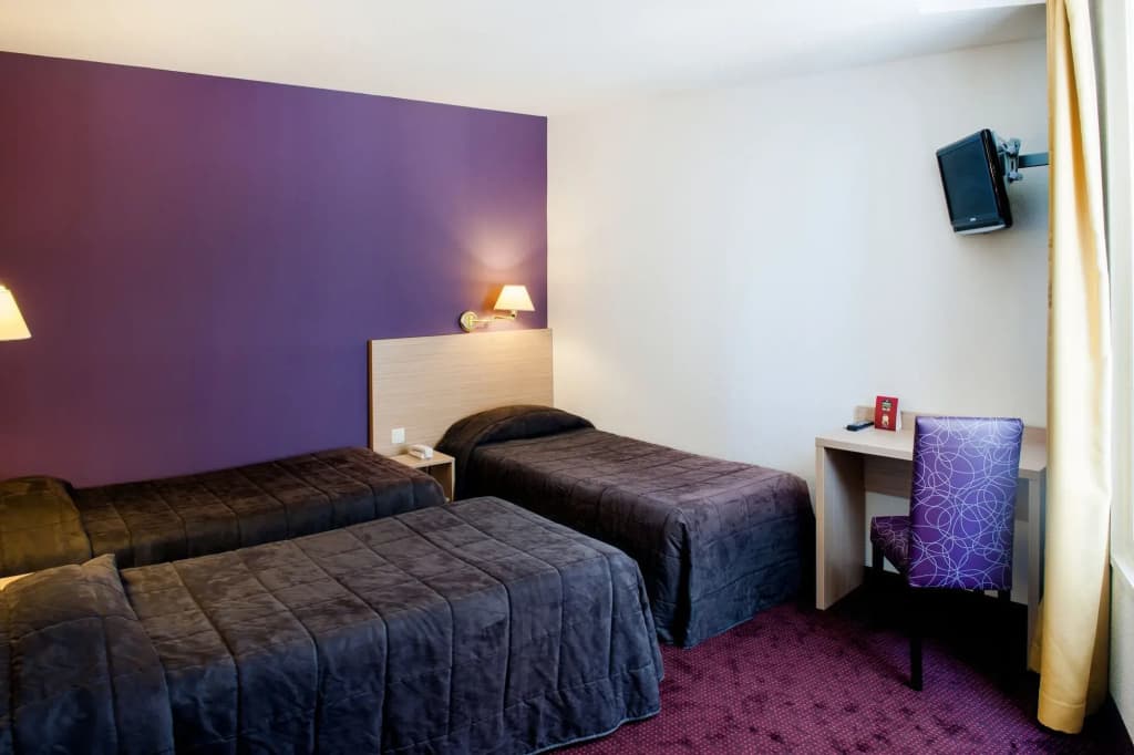 Hotel Continental - Photo 4