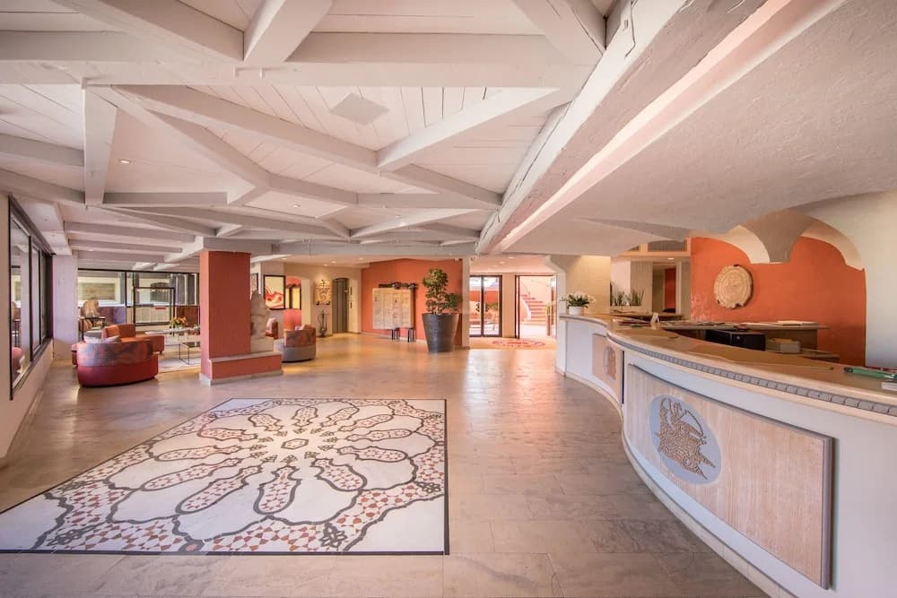 Hotel Byblos Saint-Tropez - Photo 2
