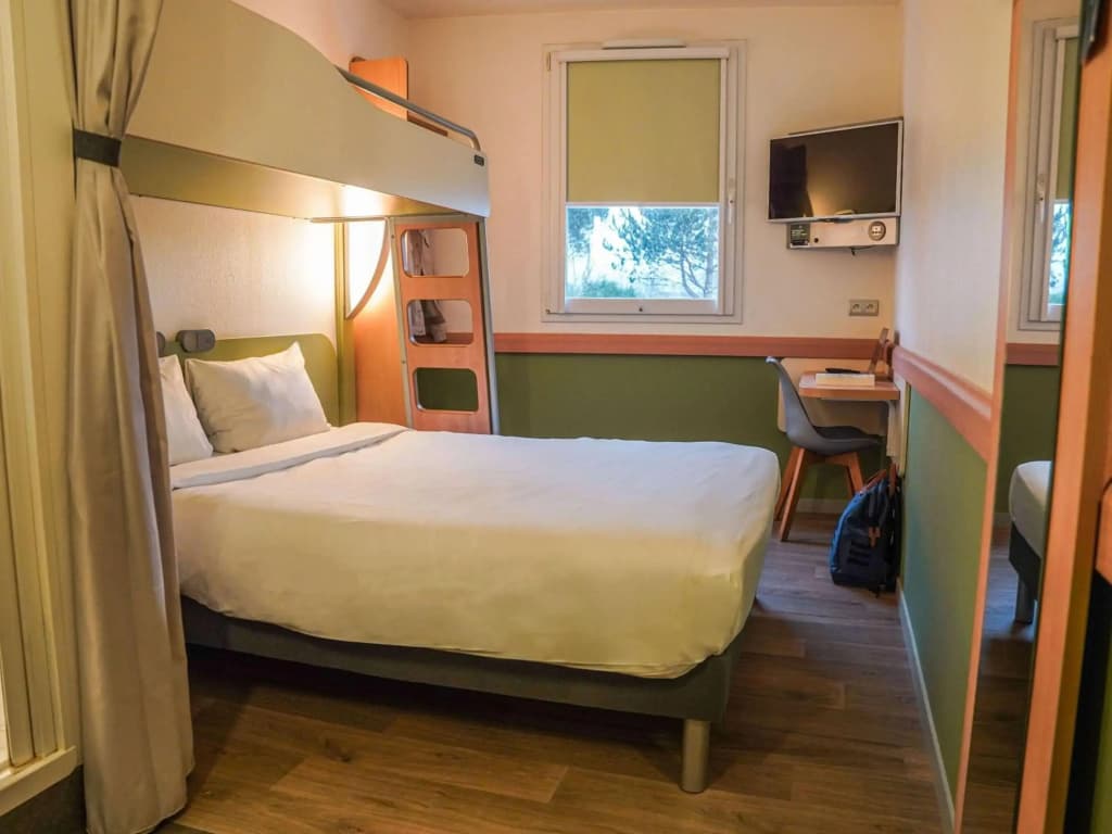 ibis budget Bayeux - Photo 3