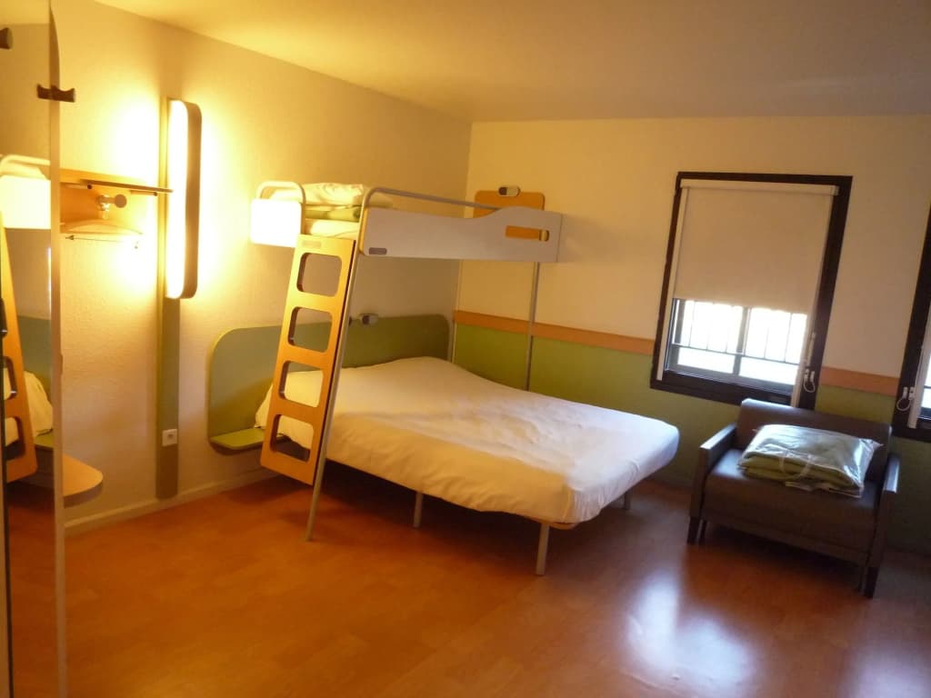 ibis budget Avignon Centre - Photo 3