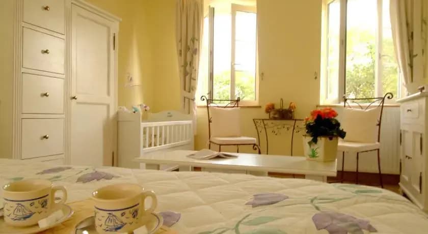 Chambres d'Hôtes et Roulottes Le Clos du Quesnay - Photo 2