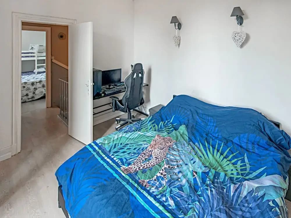 Holiday Home in Orange With Private Pool - Photo 4