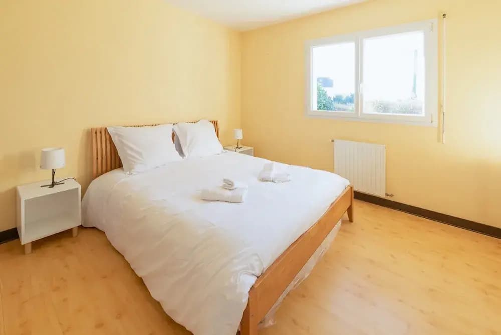 House in Saint-pabu Near Stunning Beaches - Photo 5