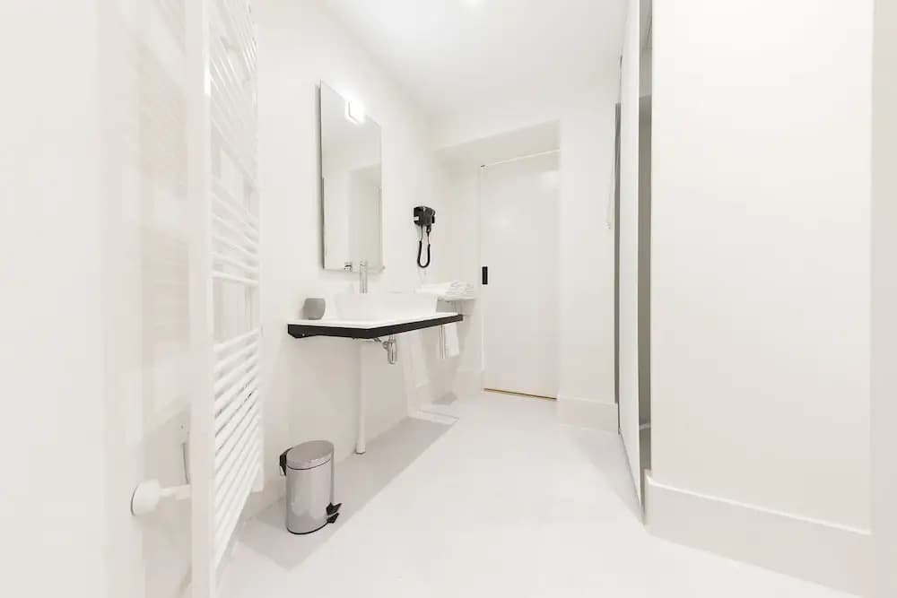 Appart Hotel Eugenie - Miniature 6