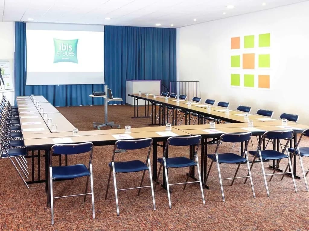 ibis Styles Arles Palais des Congrès - Miniature 7