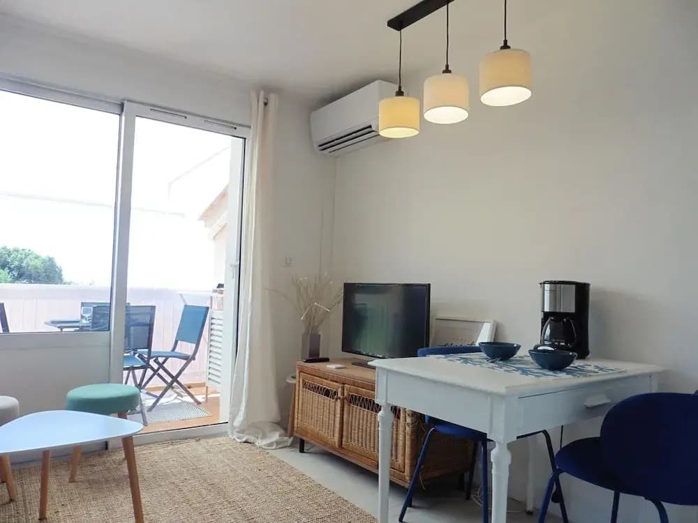 Studio in Sainte-maxime Near Sandy Beaches - Photo 2
