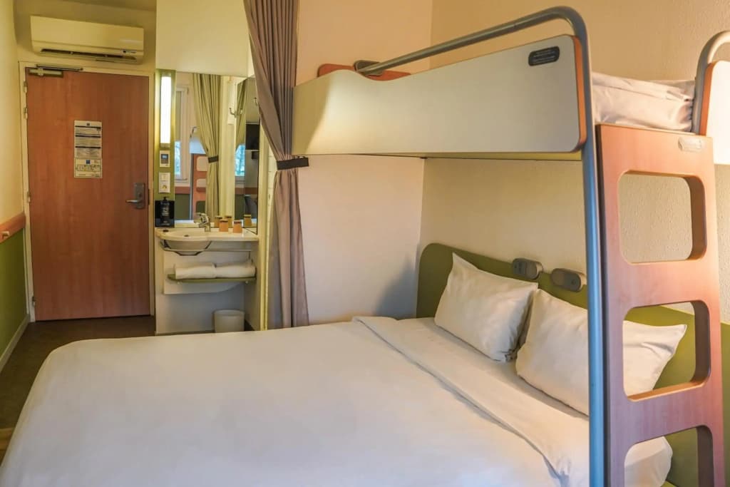 ibis budget Bayeux - Photo 5