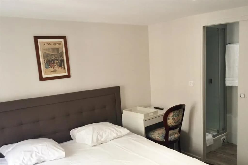 Hotel Savoy - Photo 3
