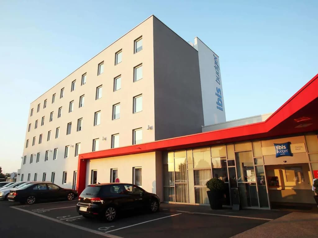 ibis budget Nantes Rezé Aéroport - Photo 1